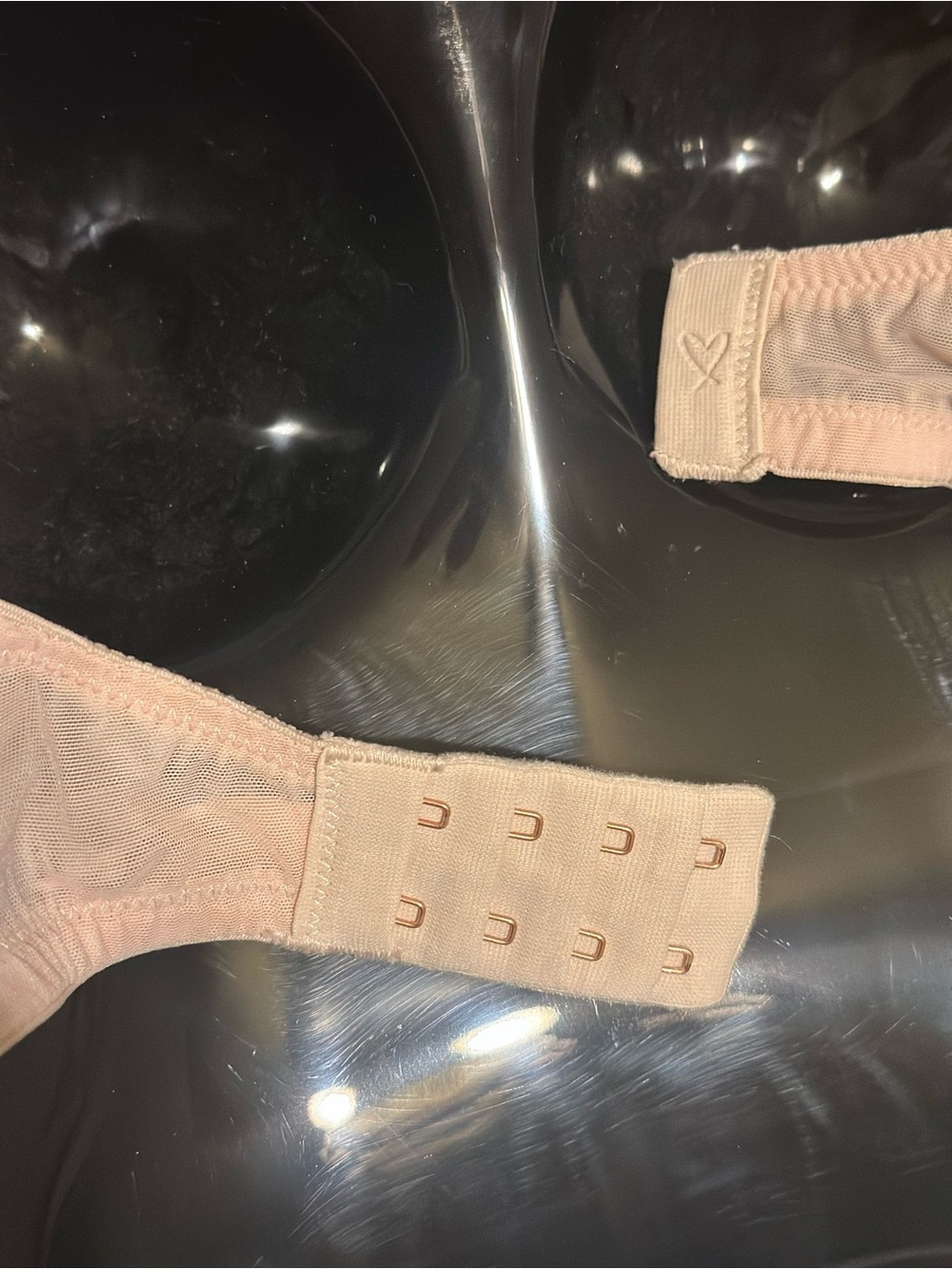 Victoria's Secret Lace Underwire Bra in Nude with Gold Trim - Picture 6 of 6